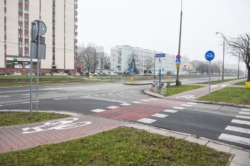 Poprawa bezpieczeństwa na skrzyżowaniu Broniewskiego i Braci Załuskich