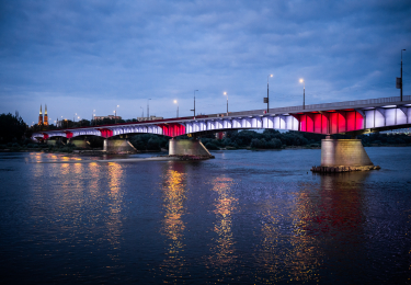 Projekt i realizacja oświetlenia (iluminacji) oprawami LED RGBW mostu Śląsko-Dąbrowskiego w Warszawie