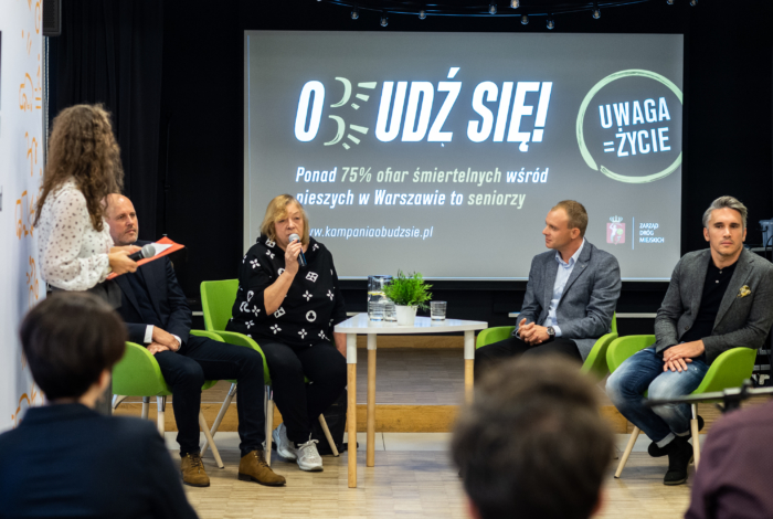 Obudź się! Ponad 75 proc. ofiar śmiertelnych wśród pieszych na stołecznych drogach to seniorzy
