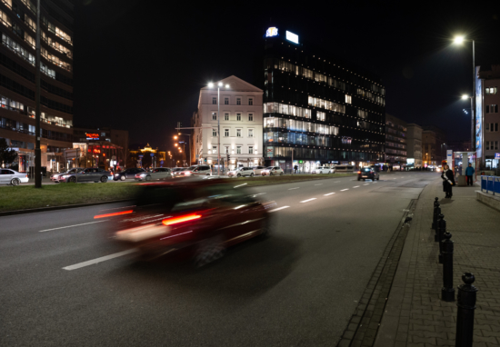 Wymienione oświetlenie przy rondzie Jazdy Polskiej i w ulicy Waryńskiego.