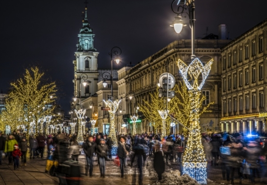 Świąteczna iluminacja na ulicach Warszawy.