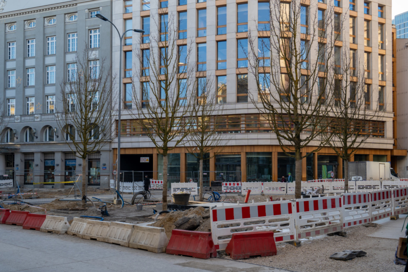 Plac Pięciu Rogów w trakcie przebudowy.