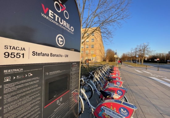 Stacja i rowery Veturilo.