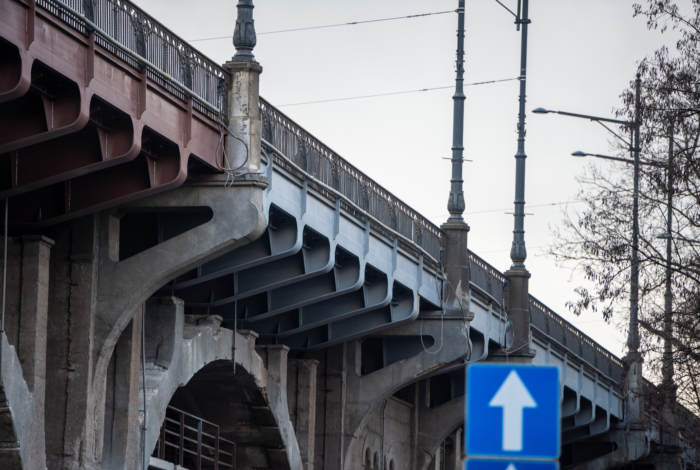 Remont wiaduktu mostu Poniatowskiego.