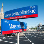 Skrzyżowanie alei Jerozolimskich z ulicą Marszałkowską.