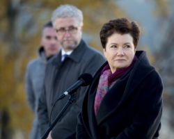 Prezydent Warszawy Hanna Gronkiewicz Waltz i jej zastępca Jacek Wojciechowicz podczas otwarcia mostu Łazienkowskiego.