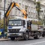 Montaż latarni oświetleniowych na Smoczej.