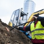 Remont sygnalizacji świetlnej na skrzyżowaniu ulic Towarowej i Grzybowskiej.