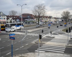 Skrzyżowanie Grochowskiej i Jubilerskiej widziane z góry.