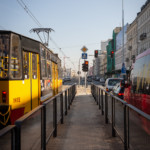 Naziemne dojście na przystanek tramwajowy przy Dworcu Centralnym w stronę Pragi.