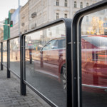 Naziemne dojście na przystanek tramwajowy przy Dworcu Centralnym w stronę Pragi.