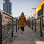 Naziemne dojście na przystanek tramwajowy przy Dworcu Centralnym w stronę Pragi.