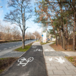 Nowy chodnik oraz droga dla rowerów pojawiły się wzdłuż ulic Szpotańskiego i Wydawniczej.