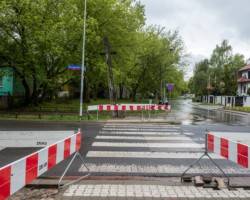 Budowa azylu dla pieszych na skrzyżowaniu ulic Dominikańskiej z Niedźwiedzią