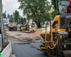 Wymiana nawierzchni ulicy Trockiej.