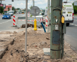 Przebudowa sygnalizacji świetlnej na skrzyżowaniu u zbiegu Modlińskiej i Ekspresowej.