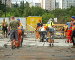 Betonowanie wiaduktu na Ostrobramskiej.