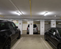 Parking podziemny pod ul. Waryńskiego.