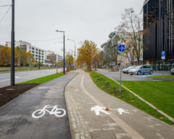 Nowy chodnik i ścieżka rowerowa przy ul. Kasprzaka.