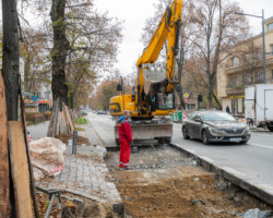 Rozbrukowanie ul. Francuskiej pod zieleń.