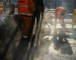 Modernizacja wiaduktu wzdłuż ul. Ostrobramskiej nad al. Stanów Zjednoczonych.