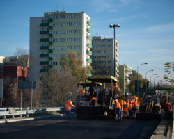 Modernizacja wiaduktu wzdłuż ul. Ostrobramskiej nad al. Stanów Zjednoczonych.