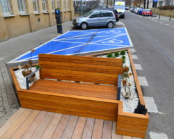 Parklet przed siedzibą ZDM.