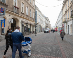 Tak teraz wygląda ulica Chmielna.