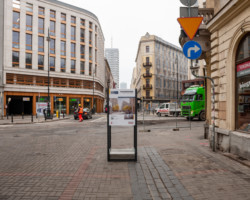 Punkty informacyjne dotyczące przebudowy placu Pięciu Rogów.