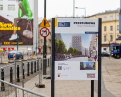 Punkty informacyjne dotyczące przebudowy placu Pięciu Rogów.