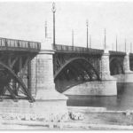 Most Poniatowskiego na archiwalnych zdjęciach.