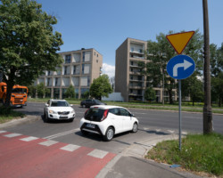 Skrzyżowanie ulic Sikorskiego i Jeżyny.