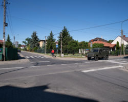 Skrzyżowanie z ulicą Paderewskiego przed przebudową.