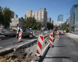 Remont skrzyżowania Marszałkowskiej i Królewskiej.