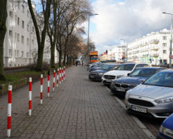 Parkowanie na ulicy Słowackiego po zmianach.