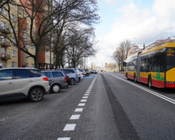 Parkowanie na ulicy Słowackiego po zmianach.