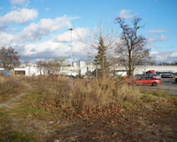 Ciąg pieszo-rowerowy połączy wejście do stacji metra "Szwedzka" z przystankiem kolejowym Warszawa Targówek.