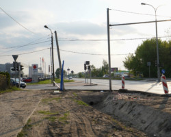 Skrzyżowanie Alei Jerozolimskich z ul. Ryżową.