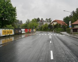 Kierowcy mogą jeździć teraz po nowym asfalcie.