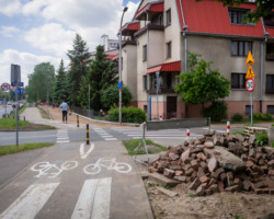 Remont chodnika przy ul. Szczęśliwickiej.