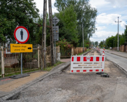 Budowa dwóch rond przy ulicy Kadetów.