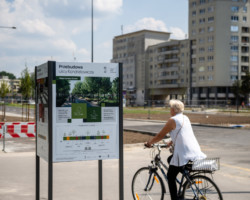 Punkt informacyjny, metro Kondratowicza.