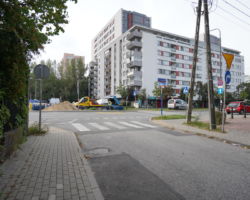 Przejście dla pieszych na ul. Człuchowskiej jeszcze bez sygnalizacji świetlnej.