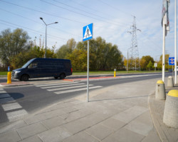 Azyl na przejściu dla pieszych, ul. Gierdziejewskiego.