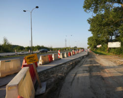Przebudowa skrzyżowania ulic Radzymińskiej i Bystrej.