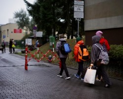 "Szkolna ulica" ma podnieść poziom bezpieczeństwa na drogach znajdujących się przy szkole.