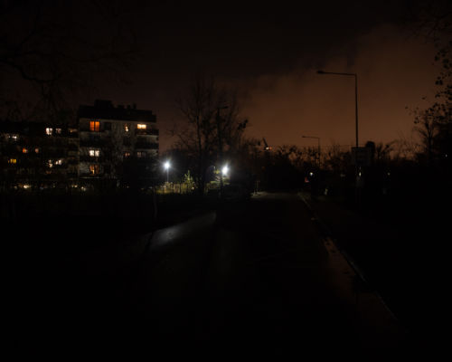 Ulica Potrzebna we Włochach tonie w ciemnościach przed wymianą opraw oświetleniowych