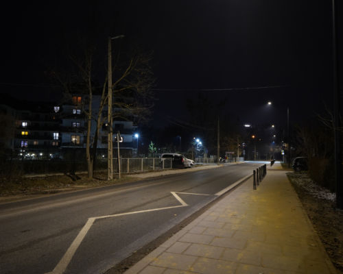 Oświetlona ulica Potrzebna we Włochach po wymianie opraw oświetleniowych