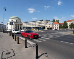 Plac Trzech Krzyży przed remontem.