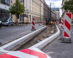 Skrzyżowanie Kredytowej i Mazowieckiej w trakcie rozpłytowania.